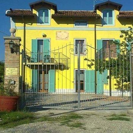 La Terrazza Del Barbaresco Bed & Breakfast Neviglie ภายนอก รูปภาพ