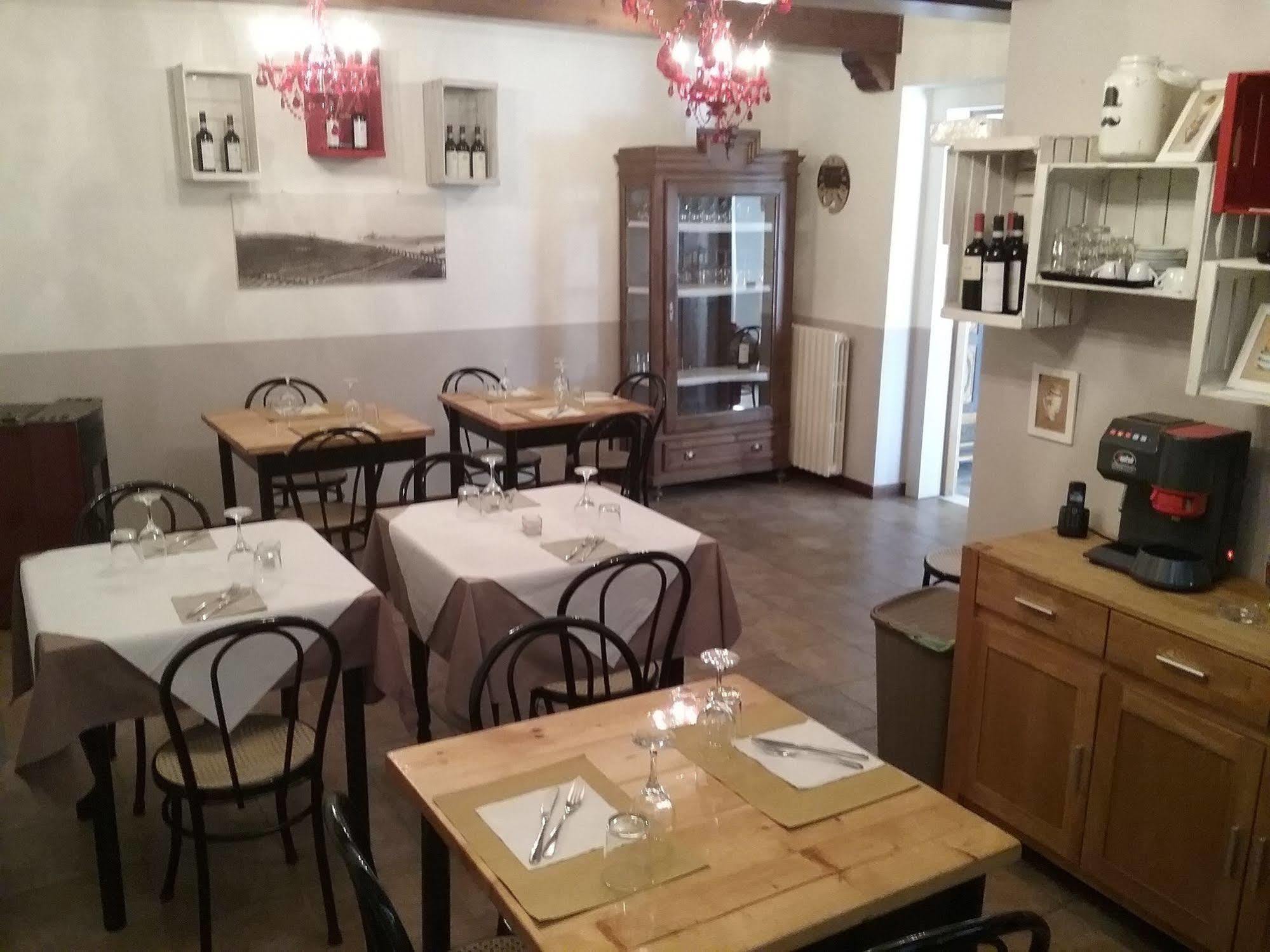 La Terrazza Del Barbaresco Bed & Breakfast Neviglie ภายนอก รูปภาพ